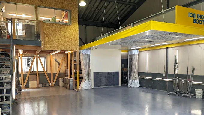 大阪の板金工場